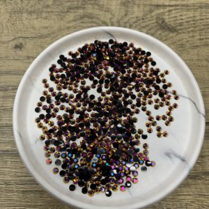 Amelia –  4MM Flatback Resin Jelly Rhinestones