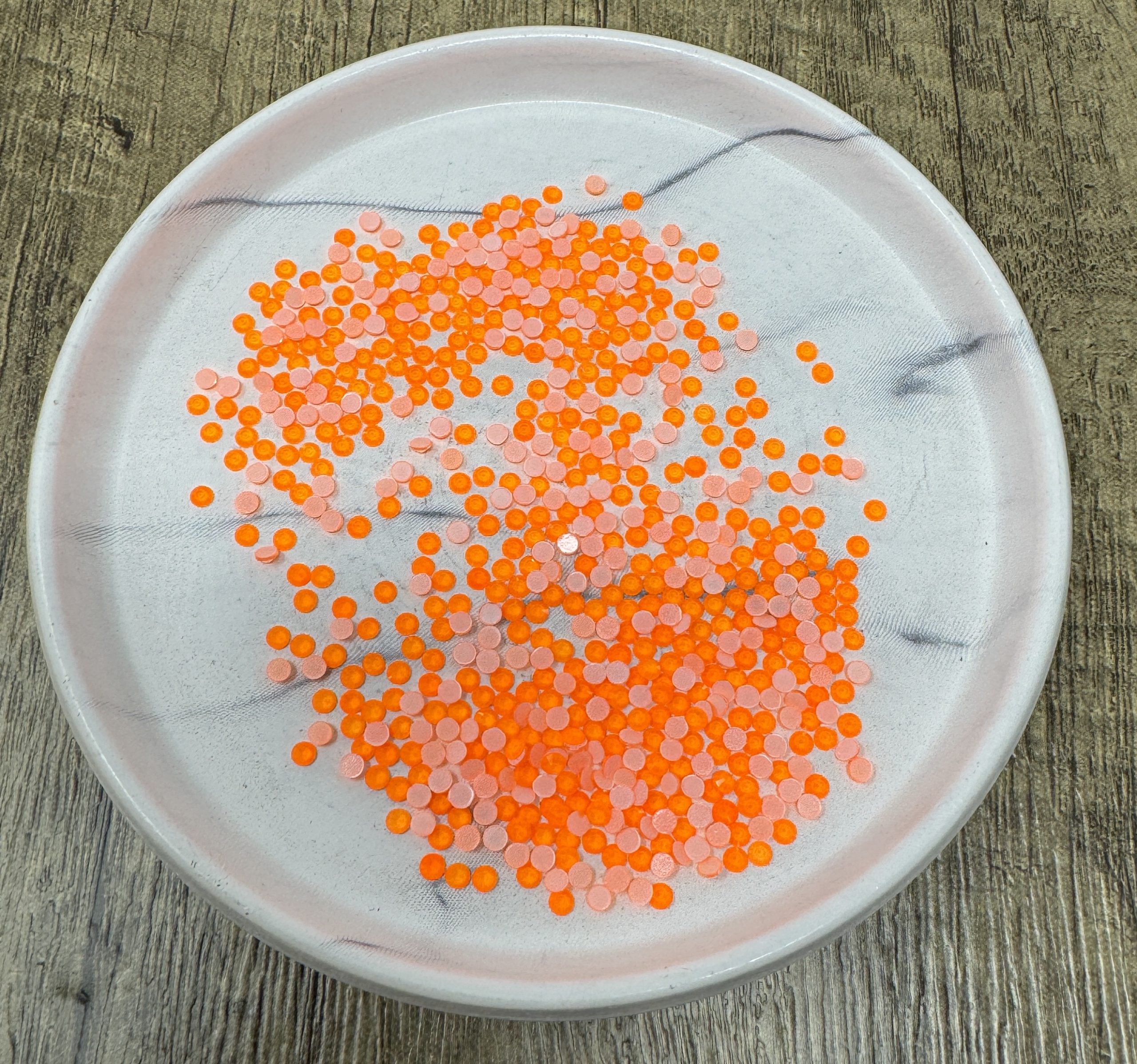 SS10 Flat Back Light Neon Orange Rhinestones