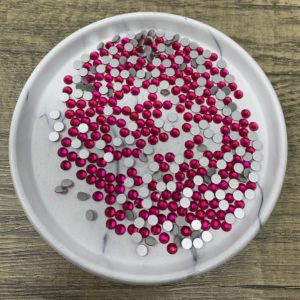 SS20 Flat Back Glass Rhinestones -Peach Red