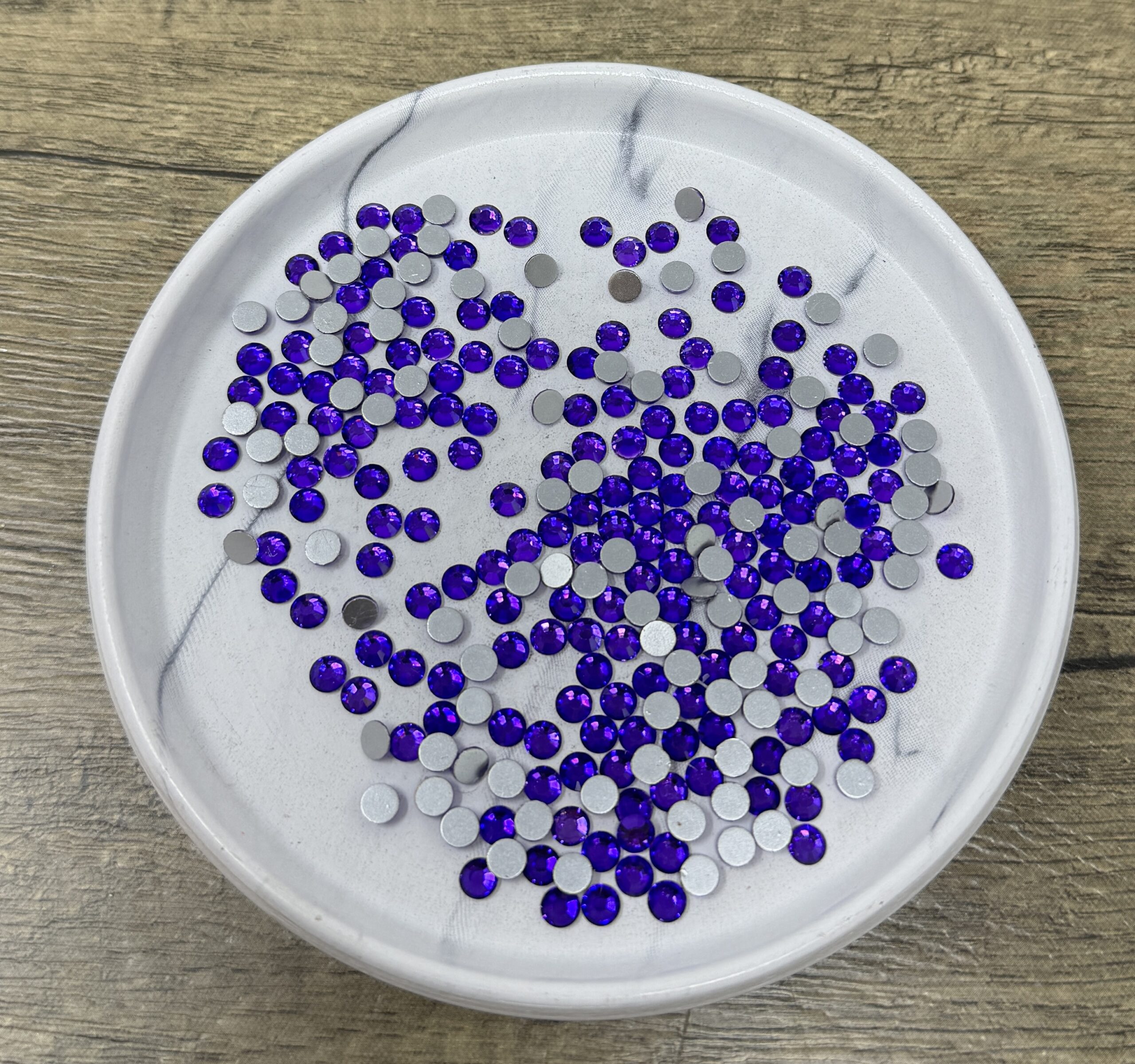 SS20 Flat Back Glass Rhinestones -Blue Purple