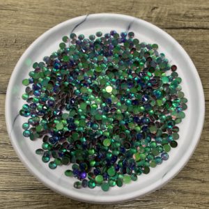 SS20 Flat Back Flame Green Aurora Rhinestones