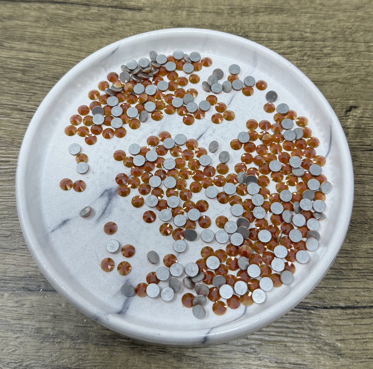 SS20 Flat Back Glass Rhinestones -Solid Caramel